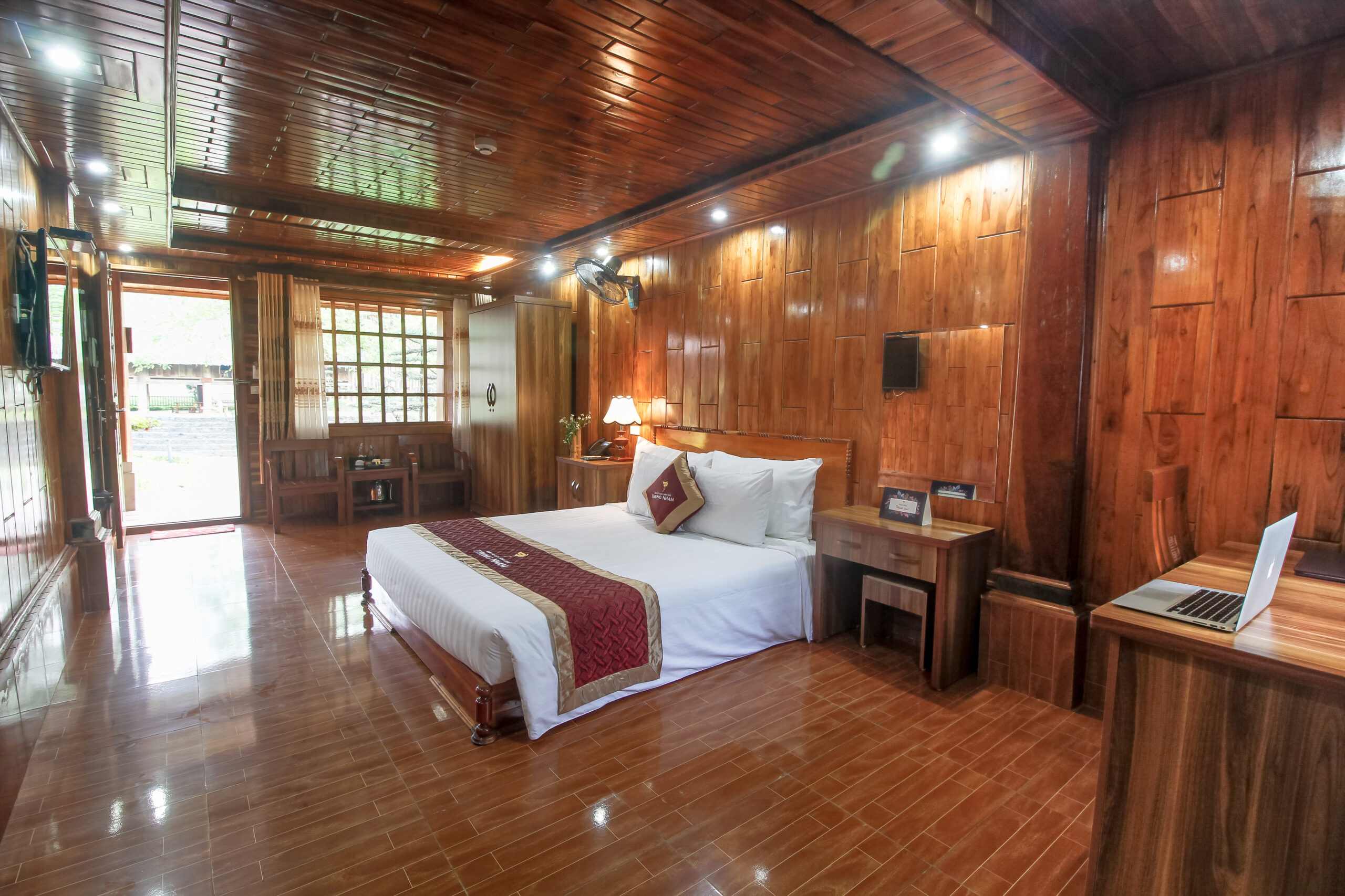 Deluxe Double - Thung Nham Resort, Ninh Binh