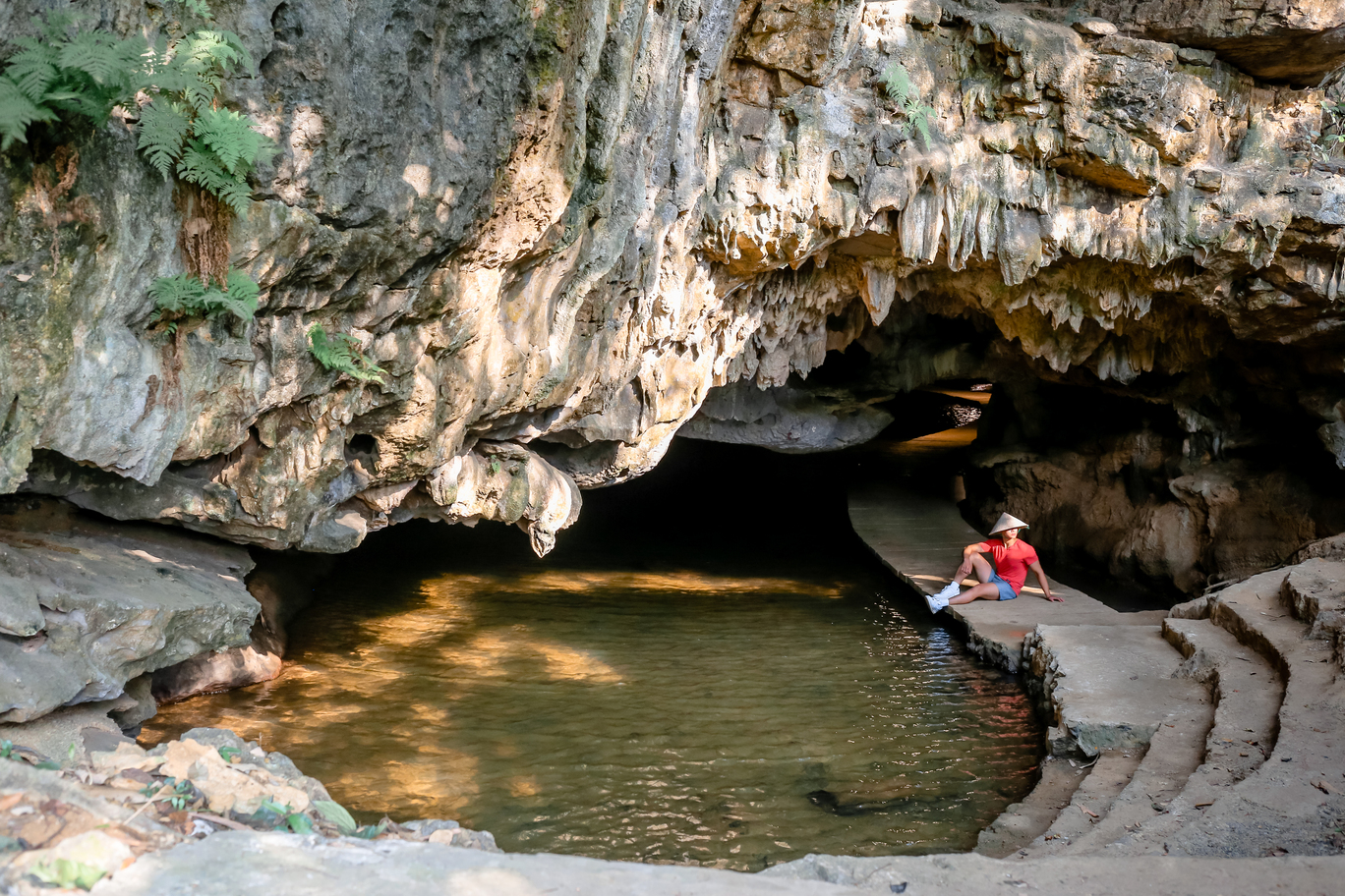 Động Tiên Cá - Mermaid Cave - Thung Nham, Ninh Binh