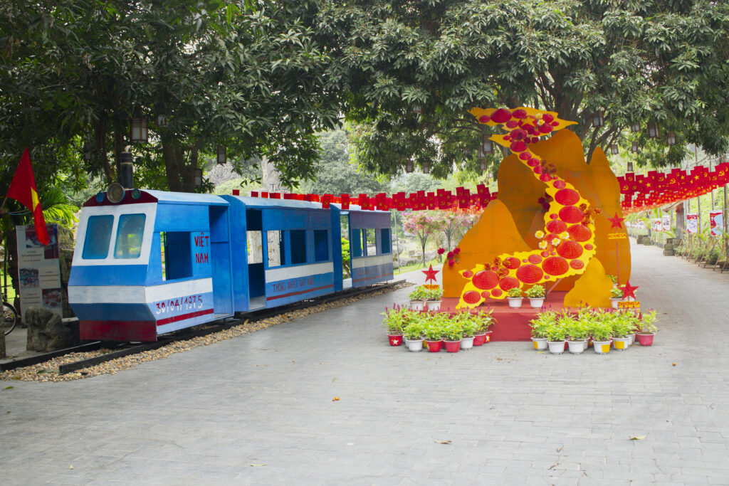 Thung Nham đại lễ 30/4