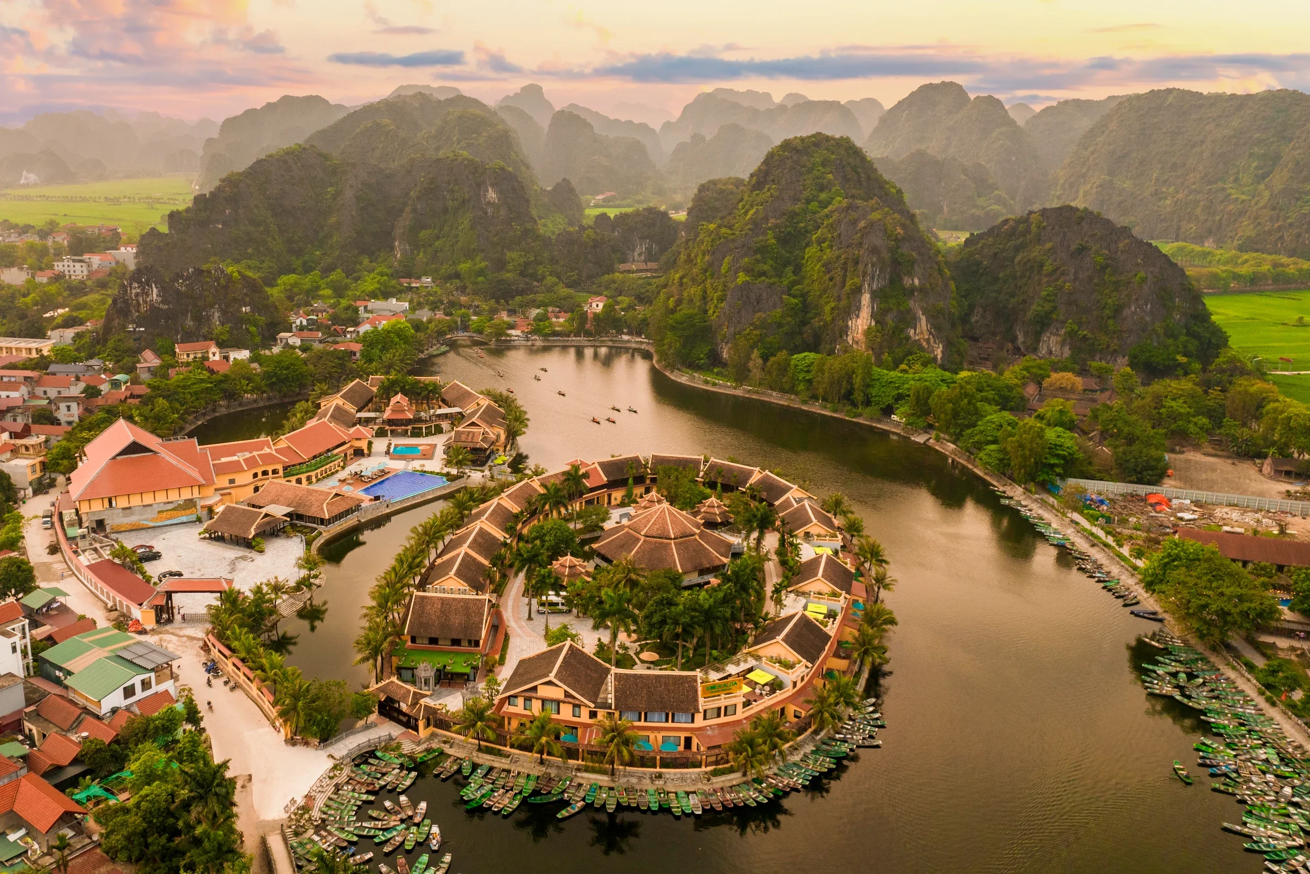 Emeralda Resort Tam Cốc